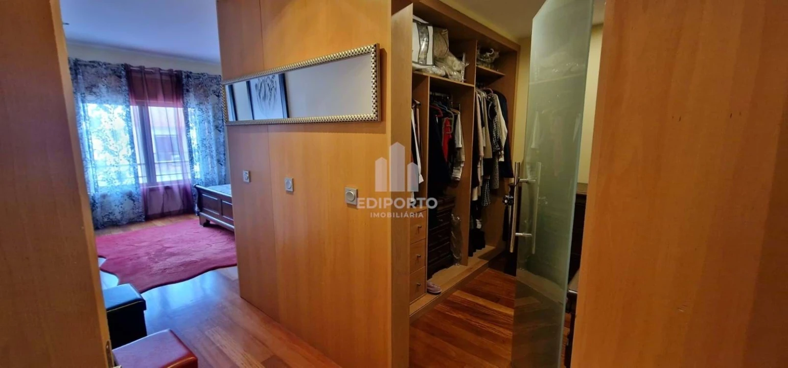Apartamento T5 para Venda em Santa Marinha e São Pedro da Afurada Foto 16