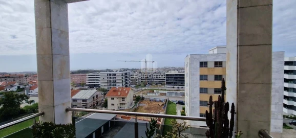 Apartamento T5 para Venda em Santa Marinha e São Pedro da Afurada