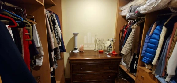 Apartamento T5 para Venda em Santa Marinha e São Pedro da Afurada