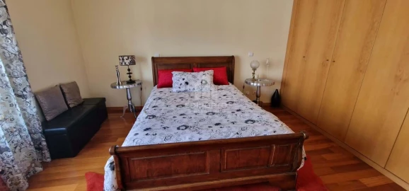 Apartamento T5 para Venda em Santa Marinha e São Pedro da Afurada