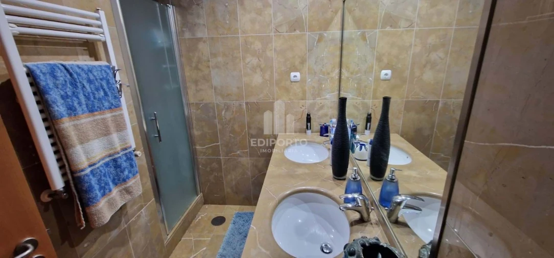 Apartamento T5 para Venda em Santa Marinha e São Pedro da Afurada Foto 22