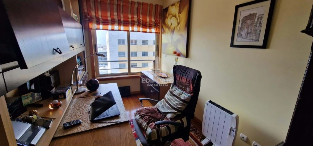 Apartamento T5 para Venda em Santa Marinha e São Pedro da Afurada Foto 42