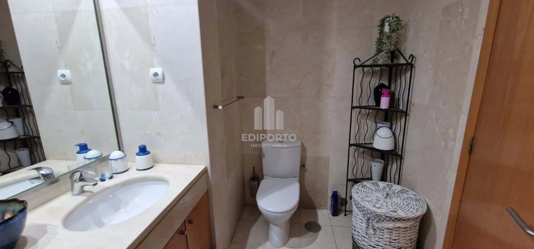 Apartamento T5 para Venda em Santa Marinha e São Pedro da Afurada Foto 28