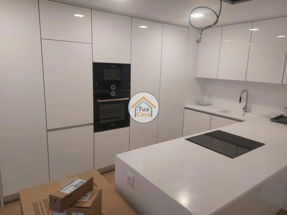 Apartamento T2 para Venda em Viseu Foto 12