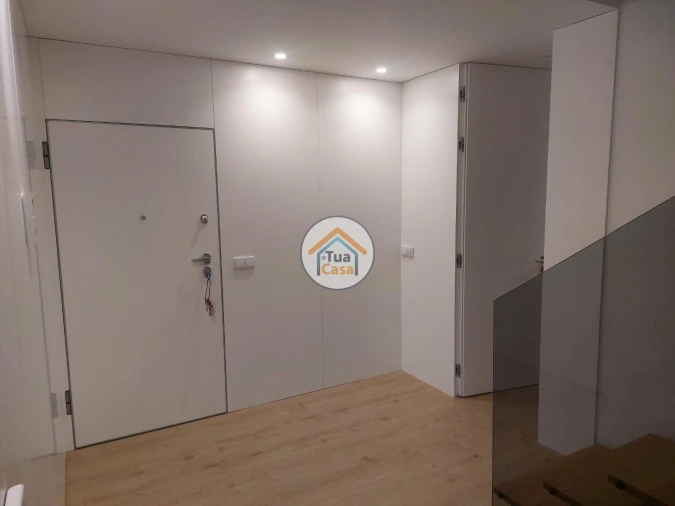 Apartamento T2 para Venda em Viseu Foto 11
