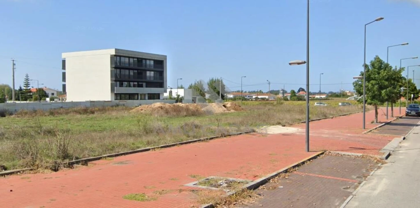 Terreno para Venda em Avanca Foto 6