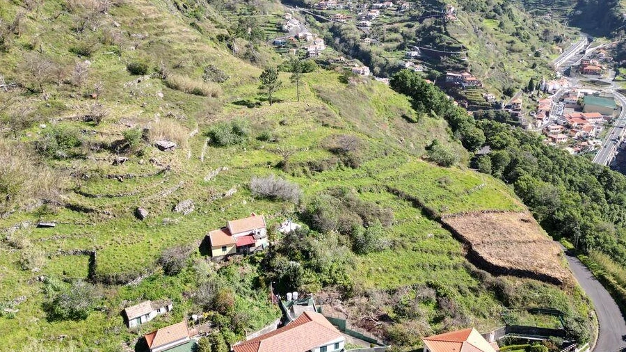 Terreno para Venda em Serra de Agua