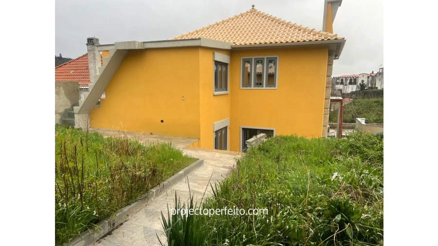Moradia T3 para Venda em Vinhais