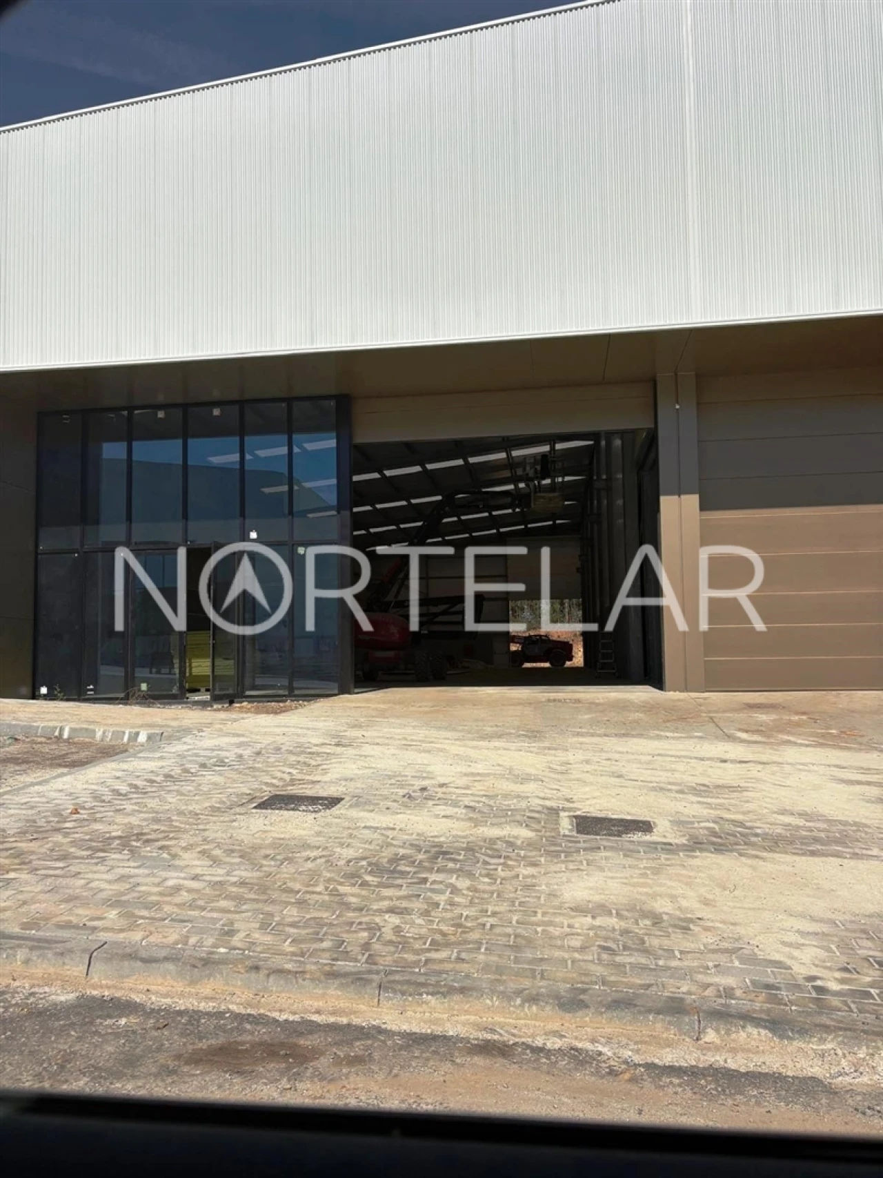 Armazém para Arrendamento em Ribeirão Foto 10