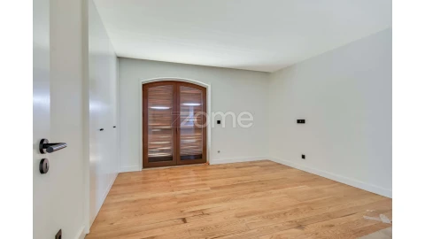 Moradia T4 para Venda em Gulpilhares e Valadares