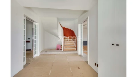 Moradia T4 para Venda em Gulpilhares e Valadares