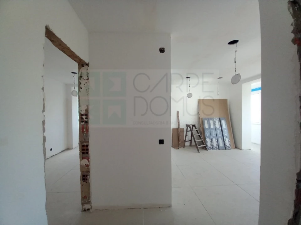 Apartamento T4 para Venda em Laranjeiro e Feijó Foto 6