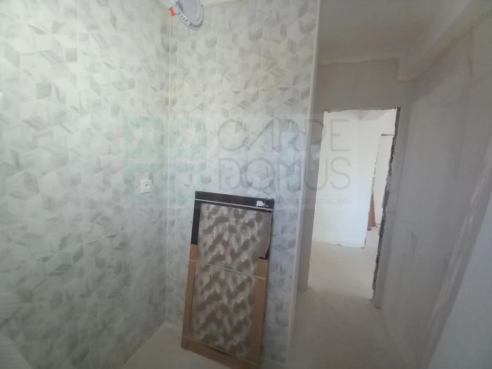 Apartamento T4 para Venda em Laranjeiro e Feijó Foto 20