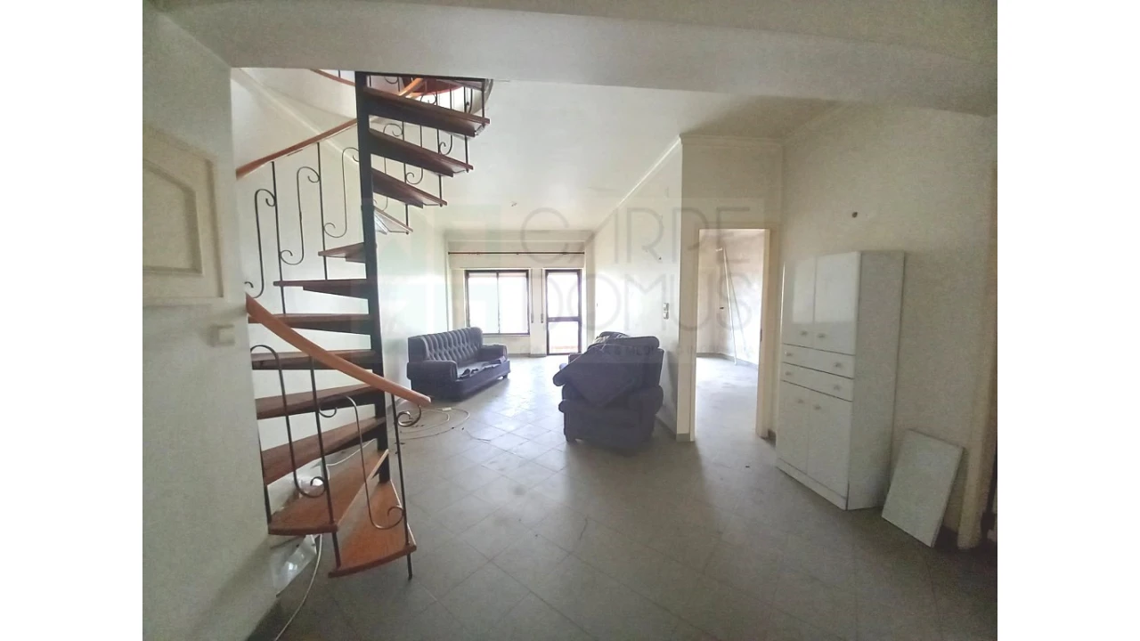 Apartamento T3 para Venda em Costa da Caparica Foto 3