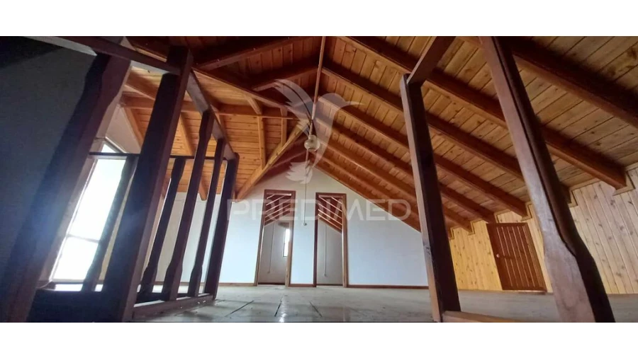 Moradia T4 para Venda em Santo Antonio Foto 2