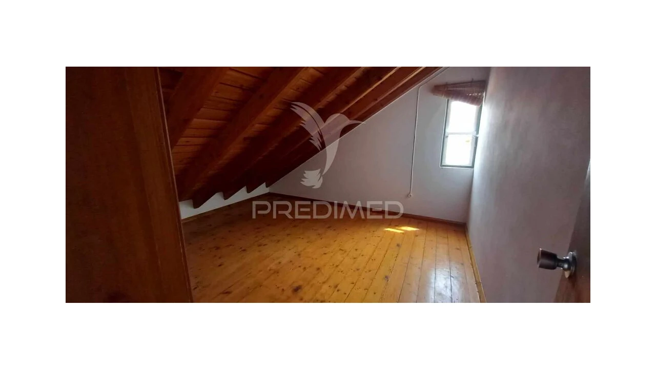 Moradia T4 para Venda em Santo Antonio Foto 15