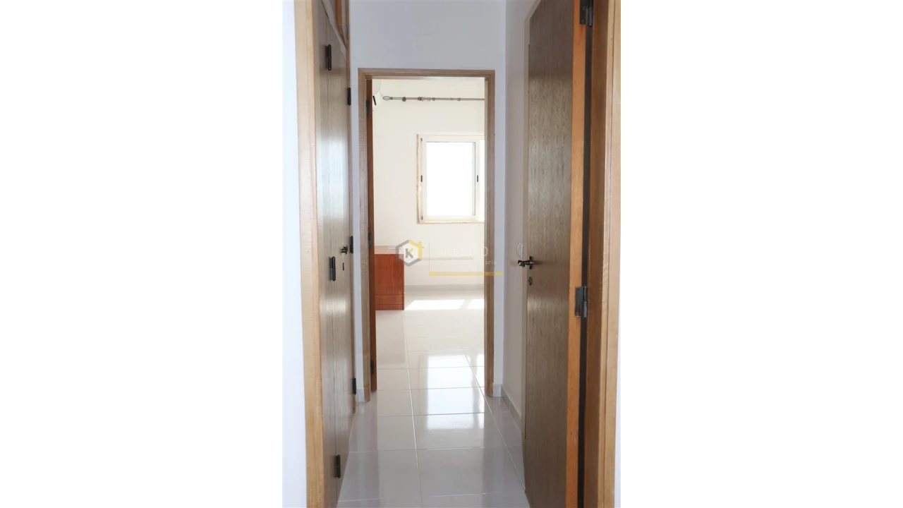 Apartamento T1 para Venda em Quarteira Foto 13