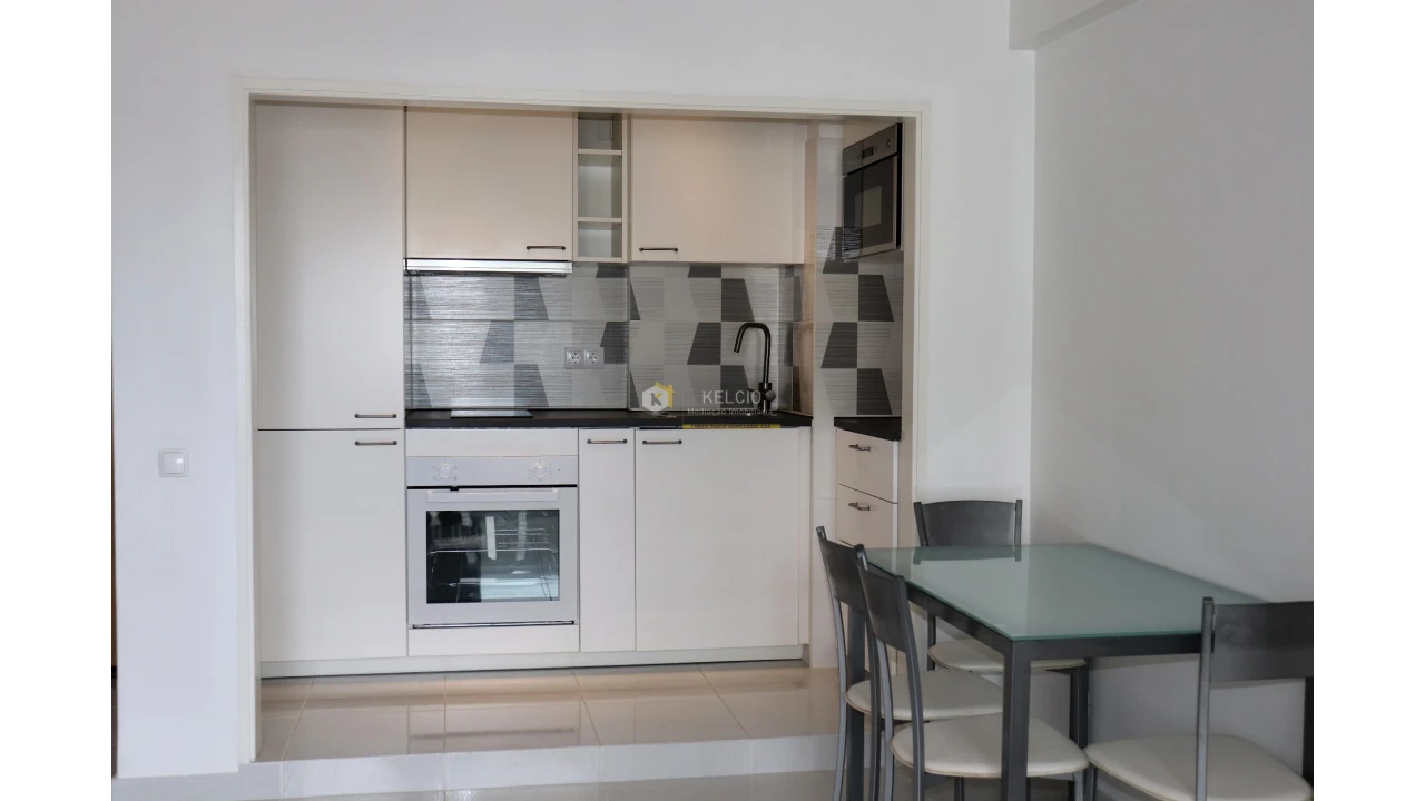 Apartamento T1 para Venda em Quarteira Foto 7