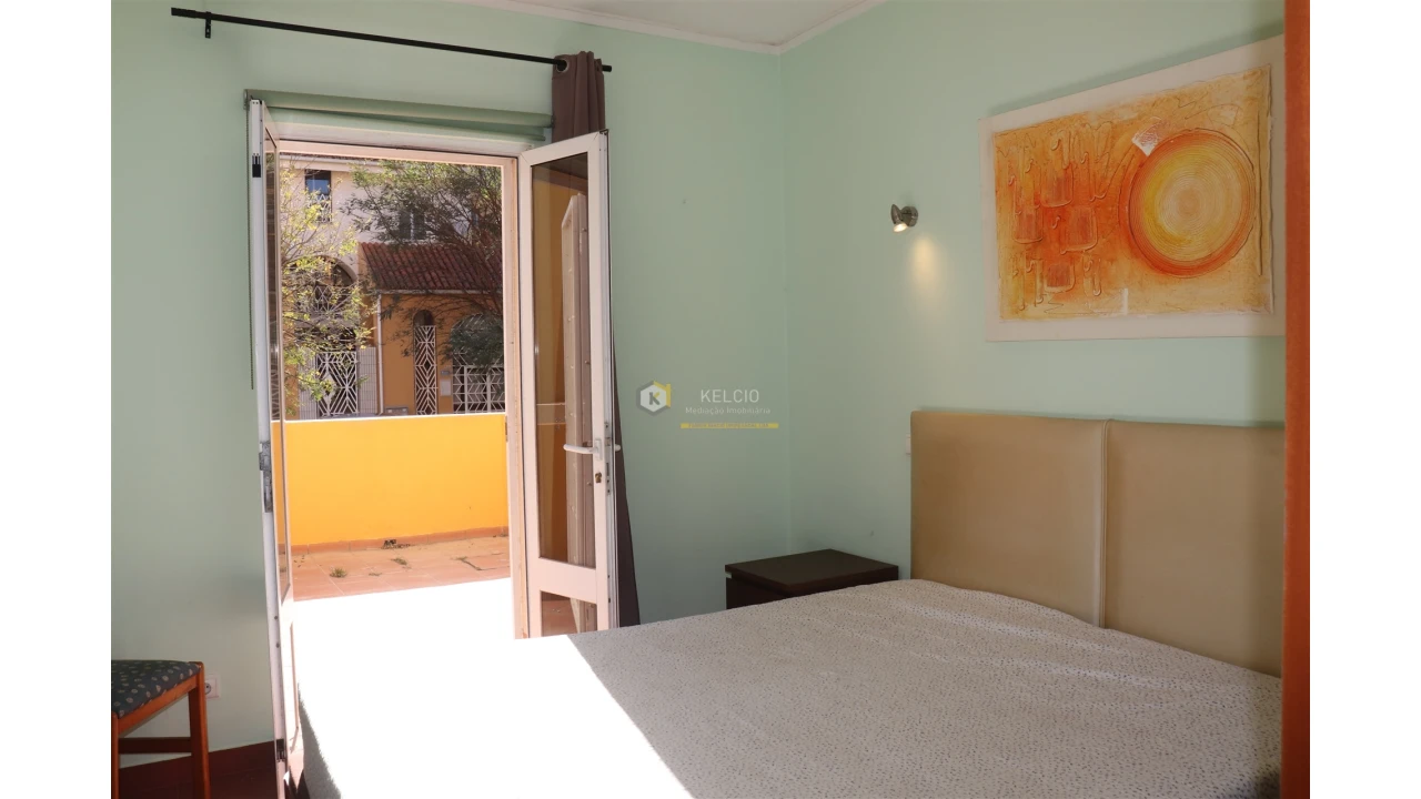 Apartamento T1 para Venda em Quarteira Foto 12