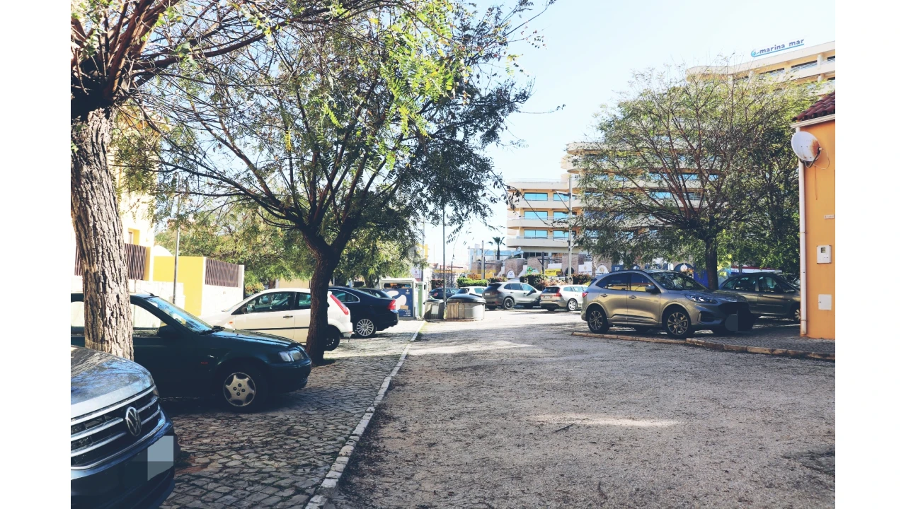 Apartamento T1 para Venda em Quarteira Foto 19