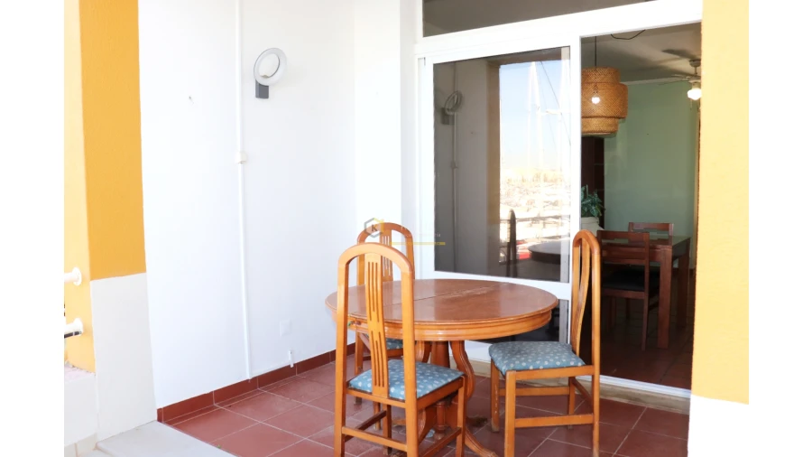 Apartamento T1 para Venda em Quarteira Foto 9