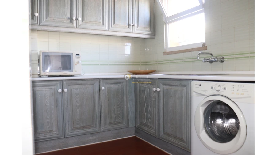 Apartamento T1 para Venda em Quarteira Foto 10