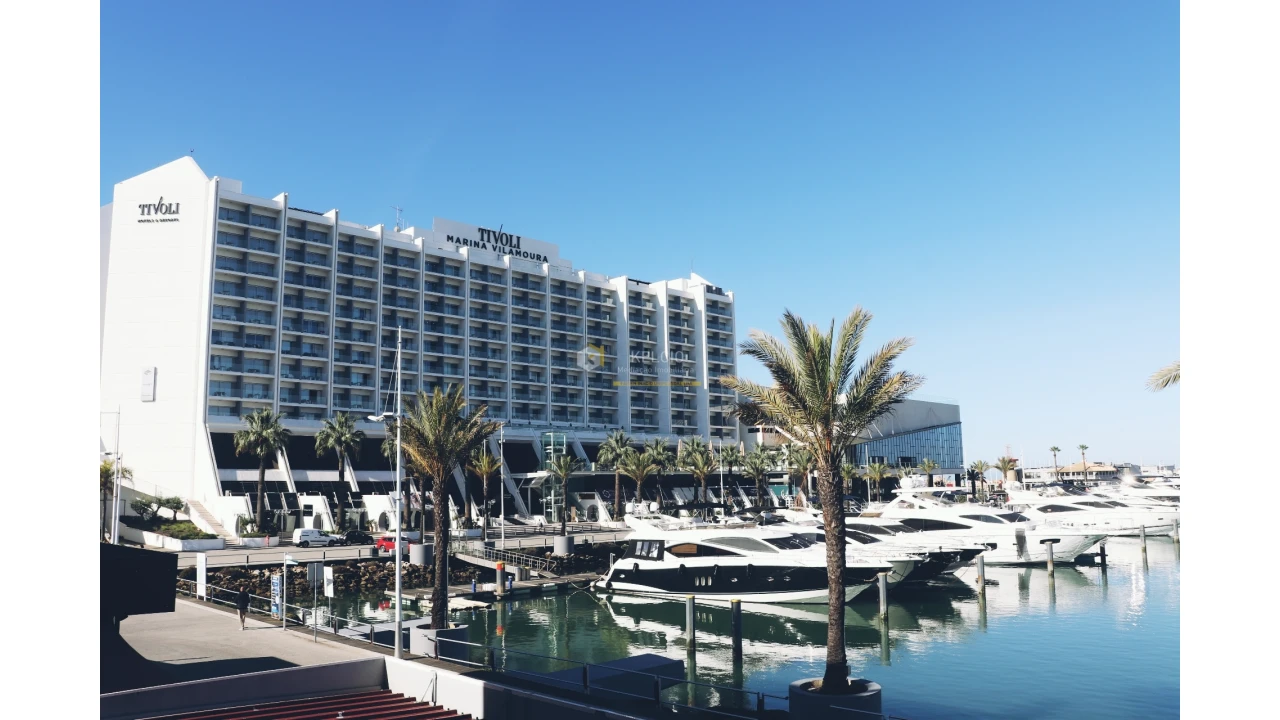 Apartamento T1 para Venda em Quarteira Foto 18