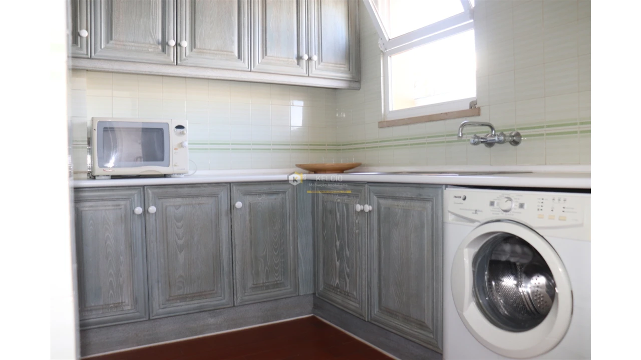 Apartamento T1 para Venda em Quarteira Foto 10