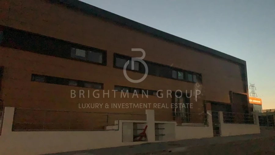 Armazém para Venda em Grijó e Sermonde Foto 2