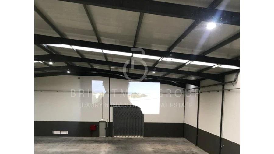 Armazém para Venda em Grijó e Sermonde Foto 7