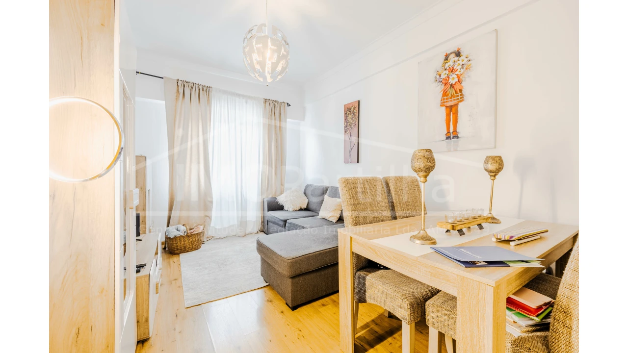 Apartamento T2 para Venda em Algés, Linda-A-Velha e Cruz Quebrada-Dafundo Foto 4