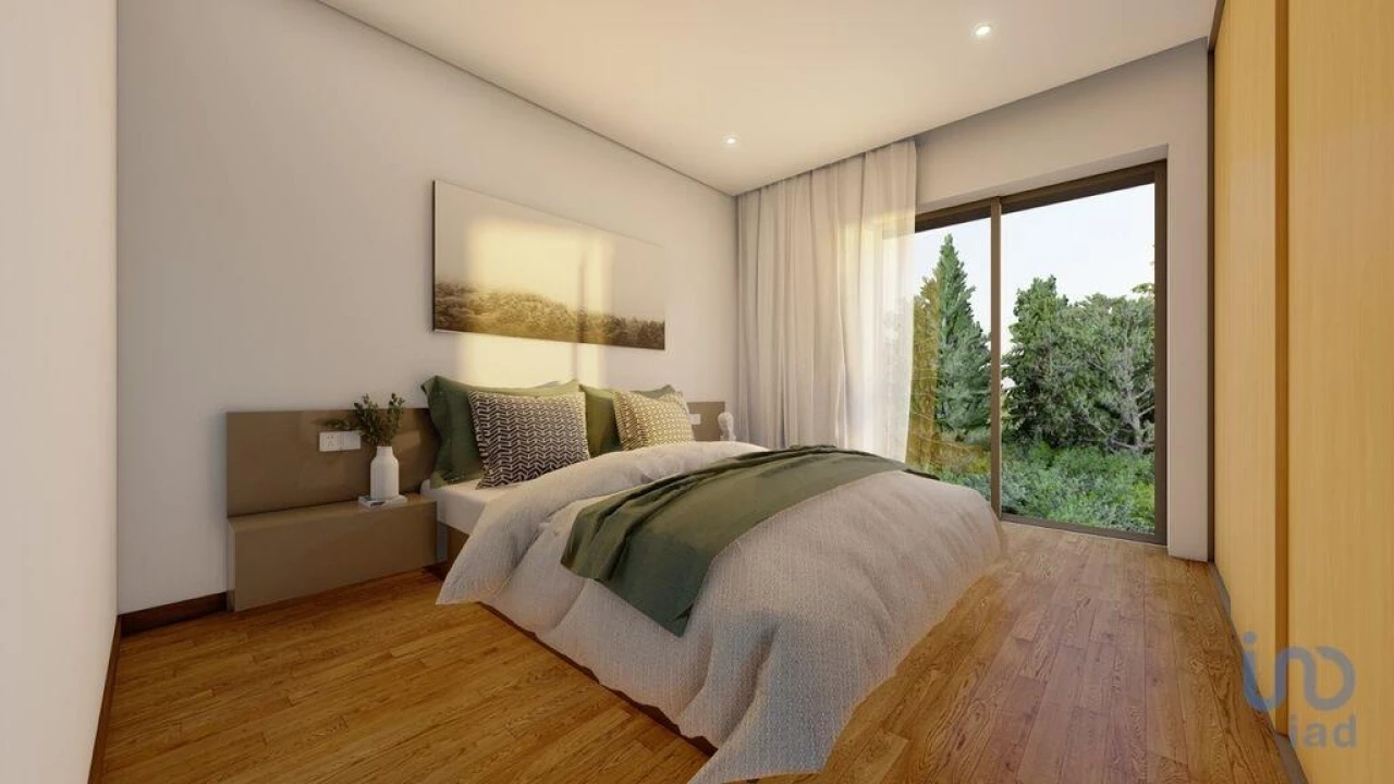 Moradia T2 para Venda em Lijo Foto 1