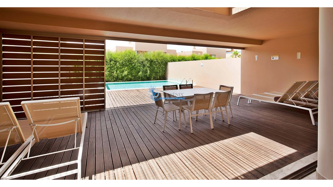 Moradia T4 para Venda em Guia Foto 3