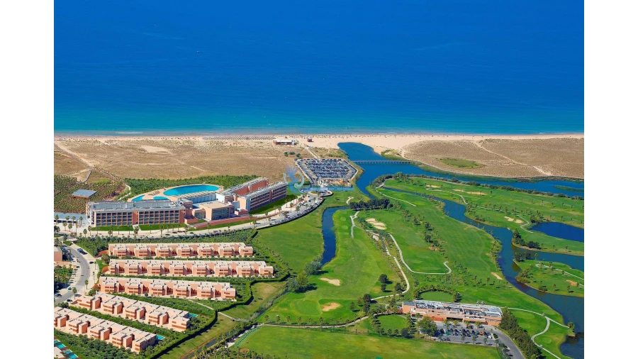 Moradia T4 para Venda em Guia Foto 4