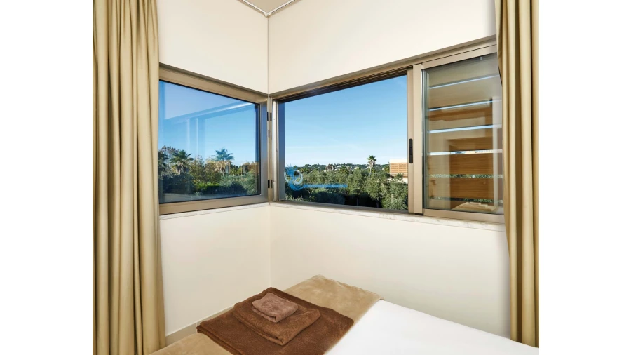 Moradia T4 para Venda em Guia Foto 12