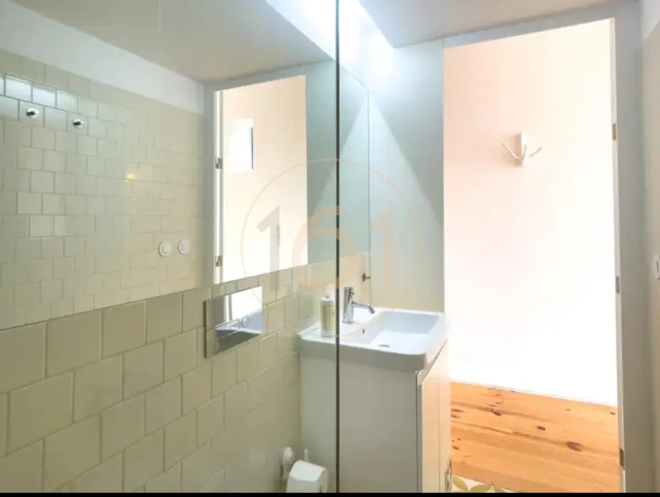 Apartamento T1 para Venda em Cedofeita, Santo Ildefonso, Sé, Miragaia, São Nicolau e Vitória Foto 28