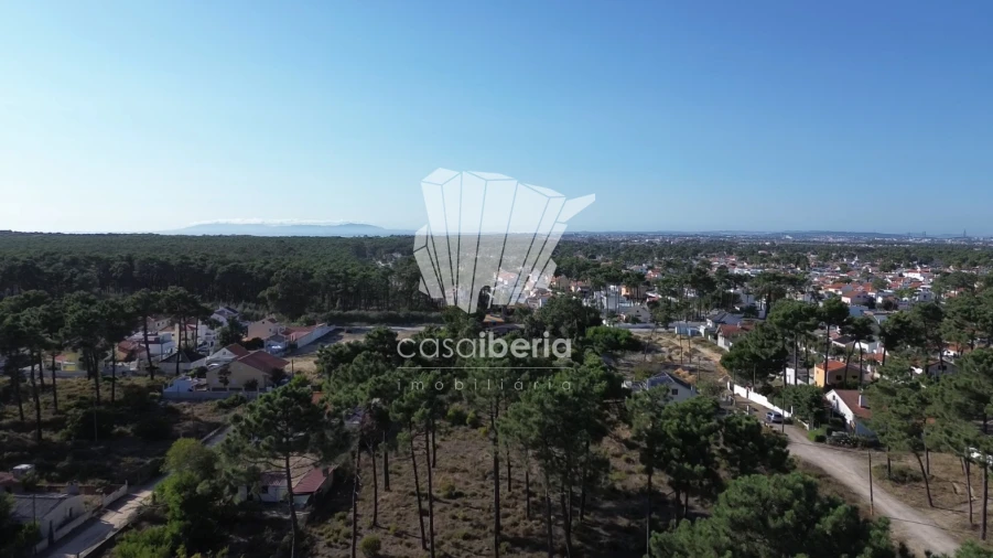 Terreno para Venda em Charneca de Caparica e Sobreda Foto 4