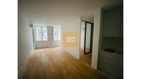 Apartamento T1 para Venda em Cedofeita, Santo Ildefonso, Sé, Miragaia, São Nicolau e Vitória