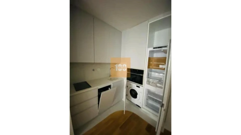 Apartamento T1 para Venda em Cedofeita, Santo Ildefonso, Sé, Miragaia, São Nicolau e Vitória