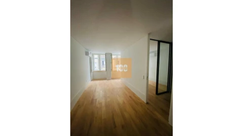 Apartamento T1 para Venda em Cedofeita, Santo Ildefonso, Sé, Miragaia, São Nicolau e Vitória