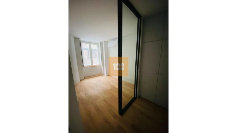 Apartamento T1 para Venda em Cedofeita, Santo Ildefonso, Sé, Miragaia, São Nicolau e Vitória Foto 10