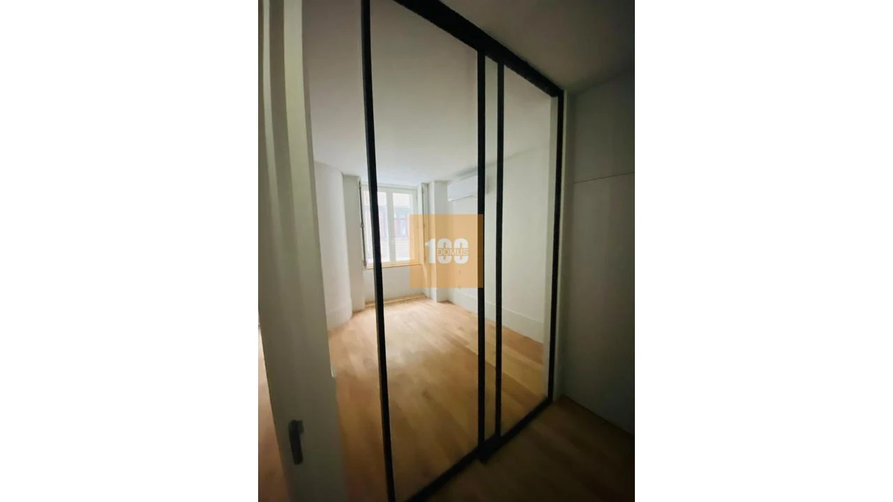 Apartamento T1 para Venda em Cedofeita, Santo Ildefonso, Sé, Miragaia, São Nicolau e Vitória Foto 11