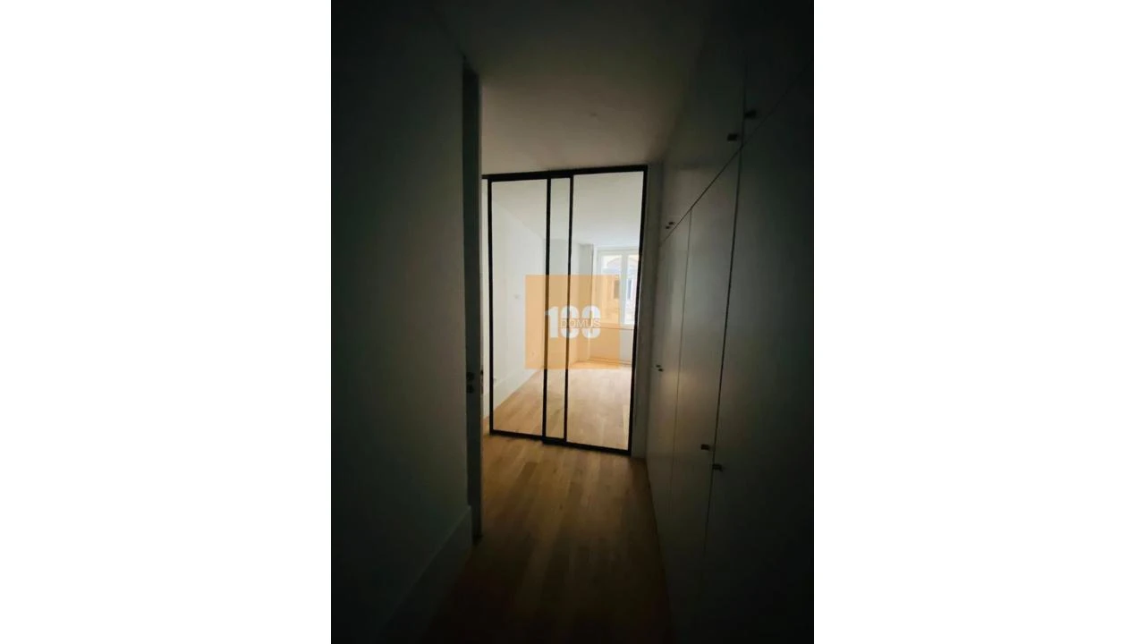 Apartamento T1 para Venda em Cedofeita, Santo Ildefonso, Sé, Miragaia, São Nicolau e Vitória Foto 13