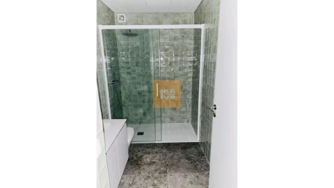 Apartamento para Venda em Cedofeita, Santo Ildefonso, Sé, Miragaia, São Nicolau e Vitória