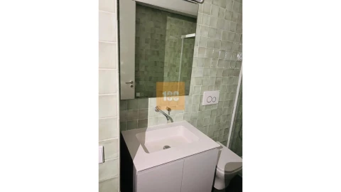 Apartamento para Venda em Cedofeita, Santo Ildefonso, Sé, Miragaia, São Nicolau e Vitória