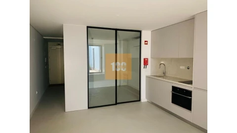 Apartamento para Venda em Cedofeita, Santo Ildefonso, Sé, Miragaia, São Nicolau e Vitória