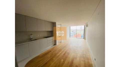 Apartamento T2 para Venda em Cedofeita, Santo Ildefonso, Sé, Miragaia, São Nicolau e Vitória
