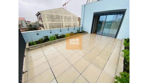 Apartamento T2 para Venda em Cedofeita, Santo Ildefonso, Sé, Miragaia, São Nicolau e Vitória