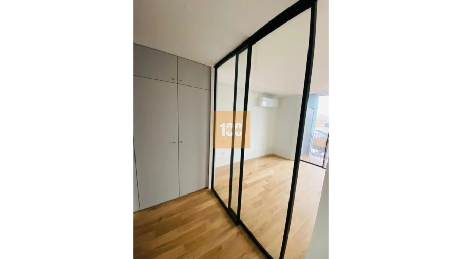 Apartamento T2 para Venda em Cedofeita, Santo Ildefonso, Sé, Miragaia, São Nicolau e Vitória Foto 15