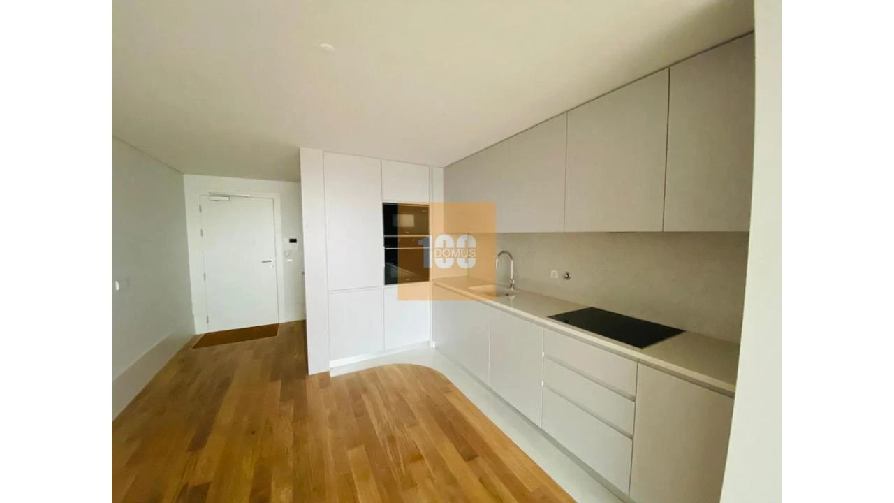 Apartamento T2 para Venda em Cedofeita, Santo Ildefonso, Sé, Miragaia, São Nicolau e Vitória Foto 6